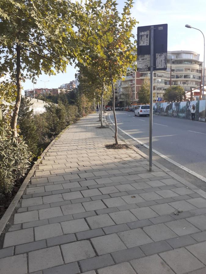 Lake View Apartment Tiranë Ngoại thất bức ảnh