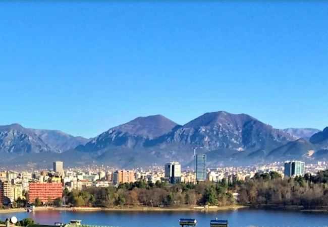 Lake View Apartment Tiranë Ngoại thất bức ảnh