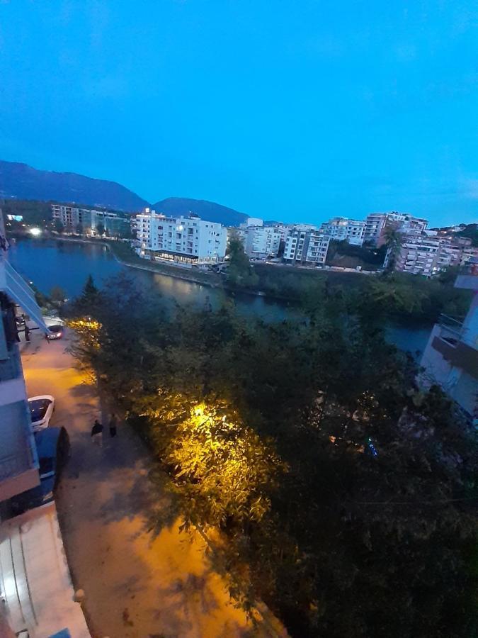 Lake View Apartment Tiranë Ngoại thất bức ảnh