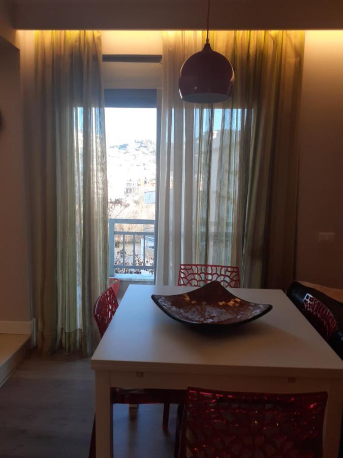 Lake View Apartment Tiranë Ngoại thất bức ảnh